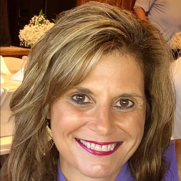 Meet your Posher, Nancy - Picture 1 of 1